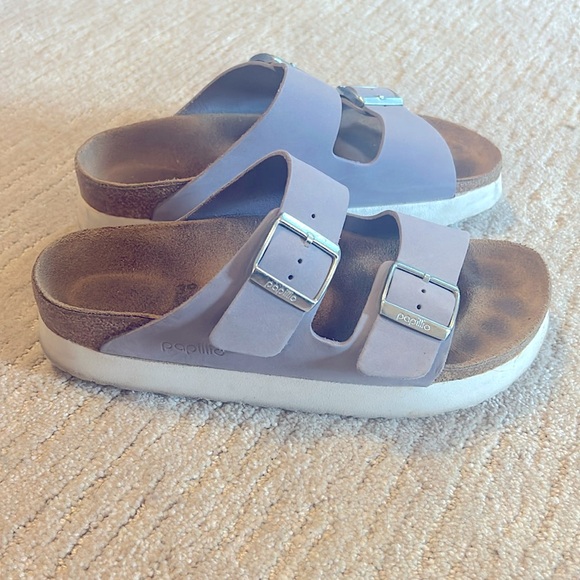 Papillio by Birkenstocks Purple Double Buckle Platform 39 Arizona Platform Slide - Picture 1 of 3